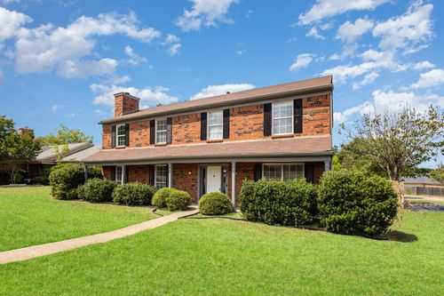 905 Eagle Dr, DeSoto, TX, 75115-5473 | Card Image