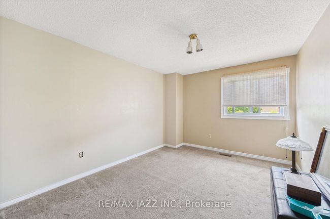 24 Large Cres, House other with 3 bedrooms, 3 bathrooms and 1 parking in Ajax ON | Image 18