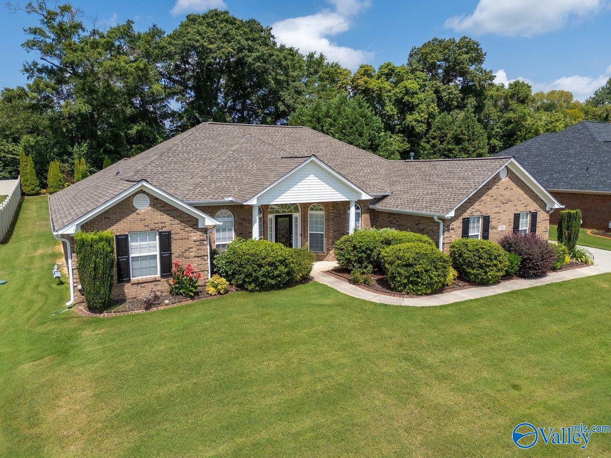 Silver Strand Trl, Huntsville, AL 35806