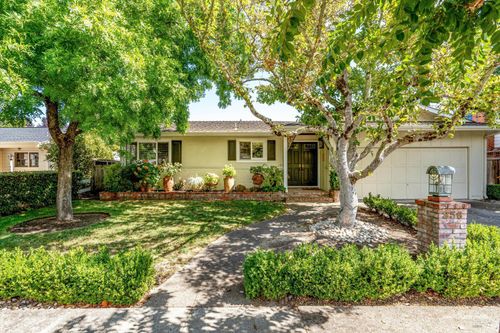 856 4th St E, Sonoma, CA, 95476-7116 | Card Image