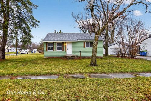 5025 Lodge St, Saginaw, MI, 48601-6827 | Card Image