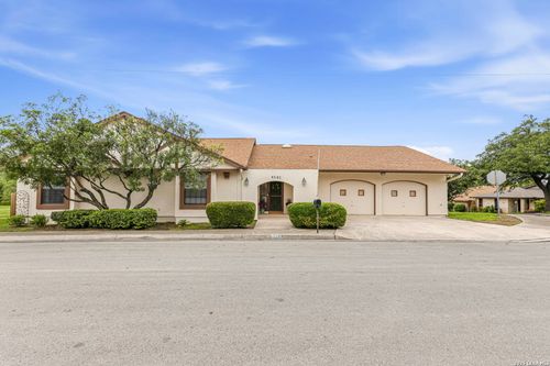 9301 Windboro Dr, Windcrest, TX, 78239-2013 | Card Image