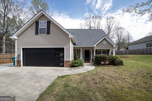 560 Windsong Lake Dr, Commerce, GA, 30529-9016 | Card Image