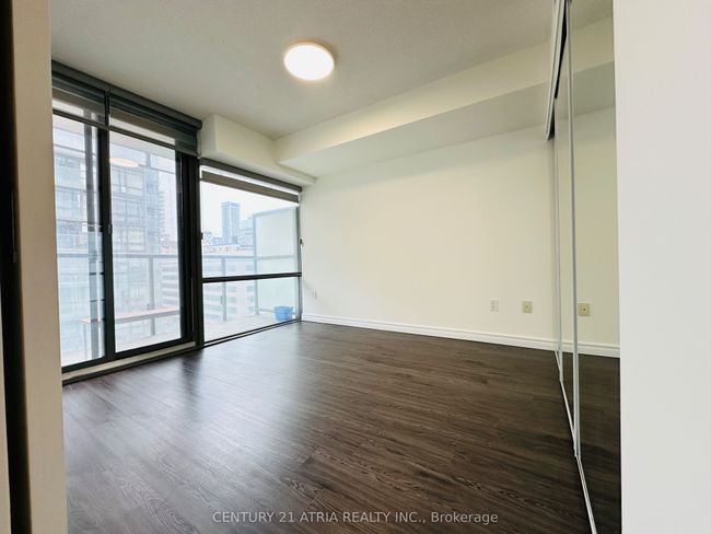 710 - 37 Grosvenor St, Condo with 2 bedrooms, 1 bathrooms and null parking in Toronto ON | Image 14