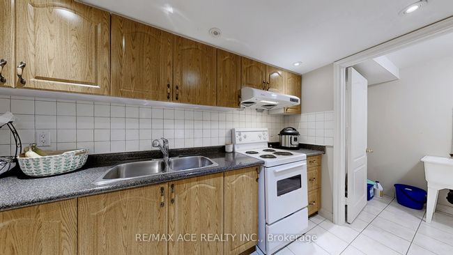 24 Pamgrey Rd, House other with 5 bedrooms, 4 bathrooms and 2 parking in Markham ON | Image 38