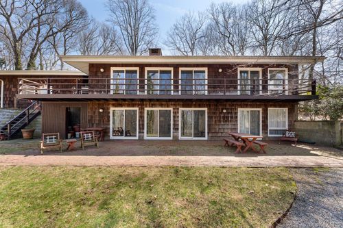 48 Farm Rd, Saint James, NY, 11780-1212 | Card Image