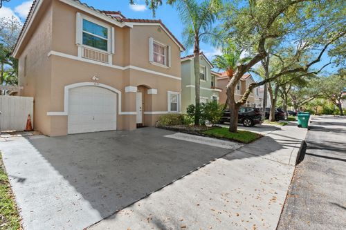 4035 Tree Tops Rd, Hollywood, FL, 33026-1169 | Card Image