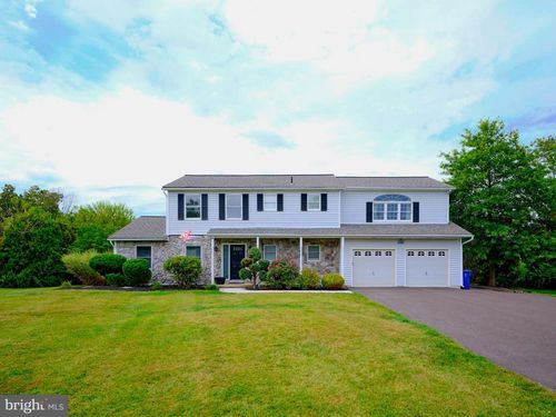 234 Crest Dr, Sellersville, PA, 18960-1828 | Card Image