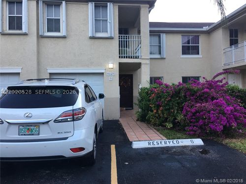3-9167 Fontainebleau Blvd, Miami, FL, 33172-6316 | Card Image