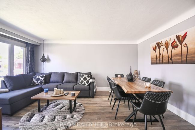 3106 Chipman Cres, House other with 3 bedrooms, 1 bathrooms and 2 parking in Niagara Falls ON | Image 4