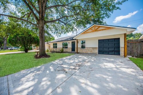 5221 Libbey Ln, Houston, TX, 77092-5234 | Card Image