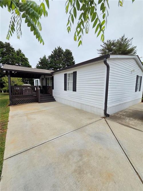 4855 Peachtree Drive, Buford, GA, 30518 | Card Image