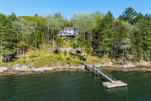 564 Side Rd, Trevett, ME, 04571-3027 | Card Image