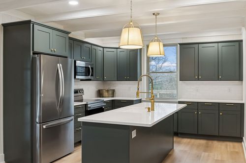 2224 Crestline Dr, Nashville, TN, 37214-2016 | Card Image