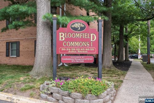 34 John St, Bloomfield, NJ, 07003-5146 | Card Image