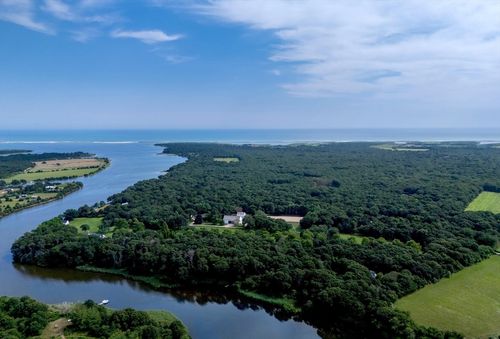 41 Cobbs Hill Rd, Chilmark, MA, 02535-2306 | Card Image