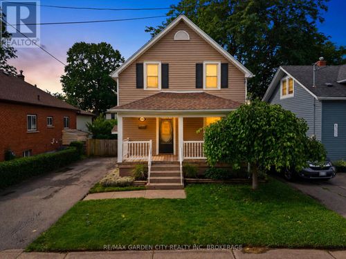 6294 Culp St, Niagara Falls, ON, L2G2C1 | Card Image