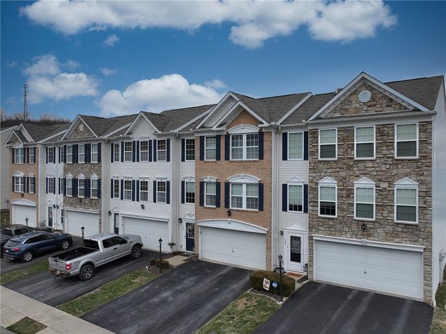 102 Cole Ct, Townhouse with 3 bedrooms, 3 bathrooms and 2 parking in Harmony PA | Image 22