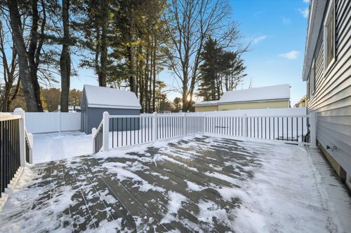 1093 Cilley Rd, Manchester, NH, 03103-2907 | Card Image