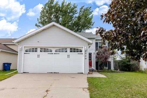 2909 29th Avenue Circle S, Moorhead, MN, 56560 | Card Image