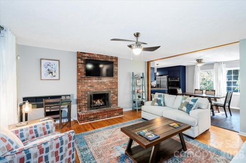 23 Springwood Dr, Asheville, NC, 28805-1626 | Card Image