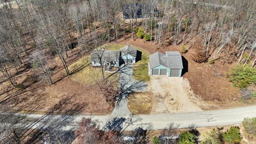 6076 Cedar Trace, Morton Township, MI, 49346 | Card Image