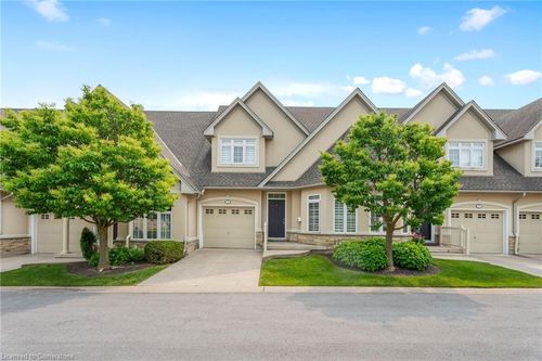 16-8142 Costabile Dr, Niagara Falls, ON, L2H3M3 | Card Image