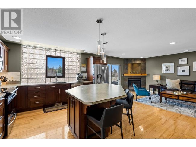 2022 Hugh Allan Dr, House other with 6 bedrooms, 3 bathrooms and 6 parking in Kamloops BC | Image 55