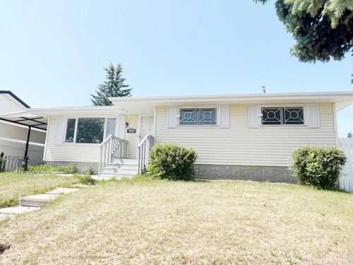 7119 Huntercrest Rd Nw, Calgary, AB, T2K4J9 | Card Image