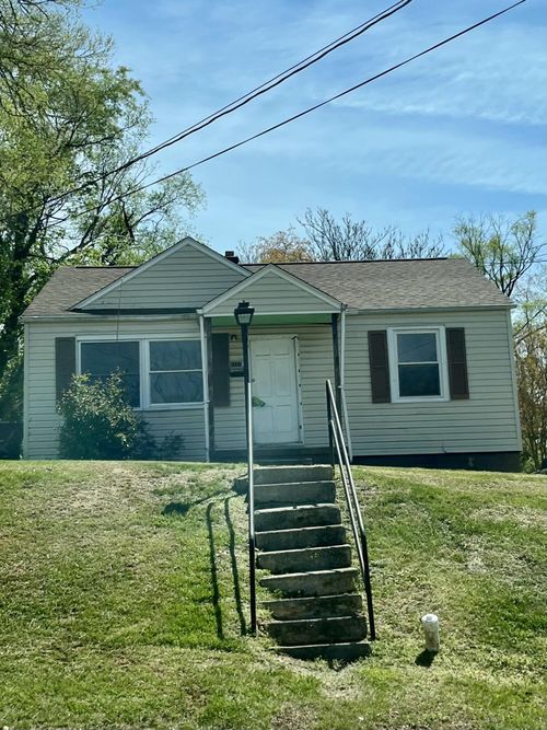1315 Dudley St Nw, Roanoke, VA, 24017-3105 | Card Image