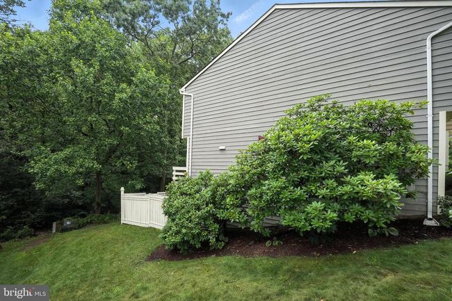 1653 Fieldthorn Dr, Townhouse with 2 bedrooms, 3 bathrooms and null parking in RESTON VA | Image 36