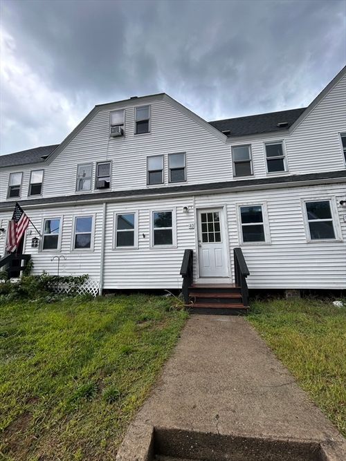 40-40 Overlook St, Whitinsville, MA, 01588-1818 | Card Image