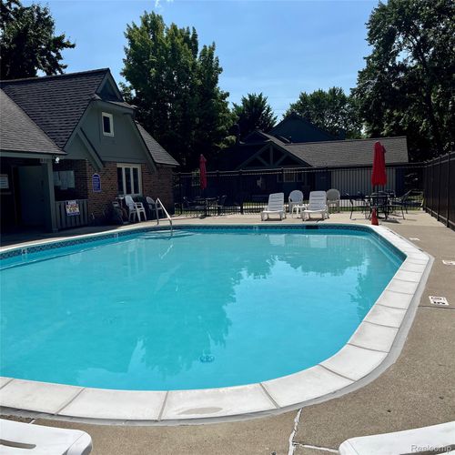 44736 Lynn Drive, Plymouth, MI, 48170 | Card Image