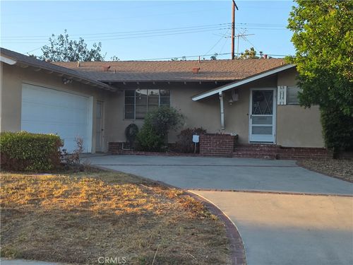 21731 Bryant St, Canoga Park, CA, 91304-2511 | Card Image