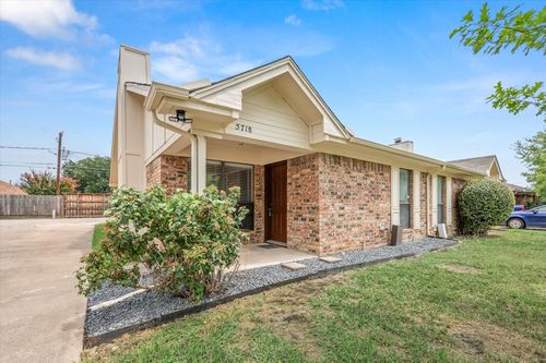 5718 Cancun Dr, North Richland Hills, TX, 76180-6128 | Card Image
