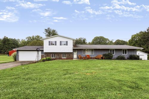 2403 Hickman Rd Ne, Newark, OH, 43055-8109 | Card Image