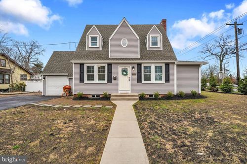 330 Hazel Ave, DELANCO, NJ, 08075-4652 | Card Image