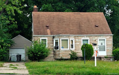 18660 Albert St, Detroit, MI, 48219-3005 | Card Image