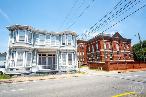 d-1313 Whitaker St, savannah, GA, 31401-6881 | Card Image