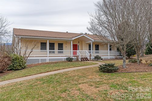 135 Horseshoe Trl, Barnardsville, NC, 28709-8723 | Card Image