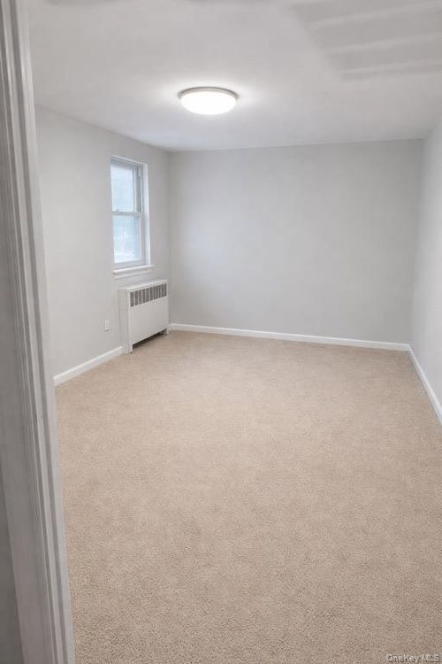 30 Trout Brook Rd, Highland Mills, NY, 10930-2418 | Card Image