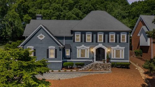 6021 Neely Farm Dr, Peachtree Corners, GA, 30092-1343 | Card Image