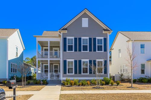 9096 Village Lake Dr Sw, Calabash, NC, 28467-7403 | Card Image