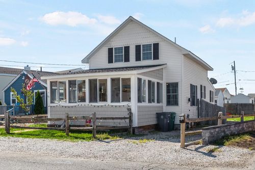 61 Island Path, Hampton, NH, 03842-3241 | Card Image