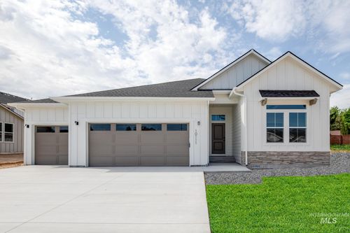 10111 W La Jolla Ct, Boise, ID, 83709-5199 | Card Image