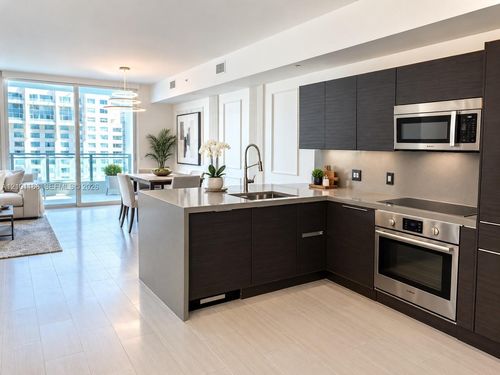 1606-1080 Brickell Ave, Miami, FL, 33131-3984 | Card Image