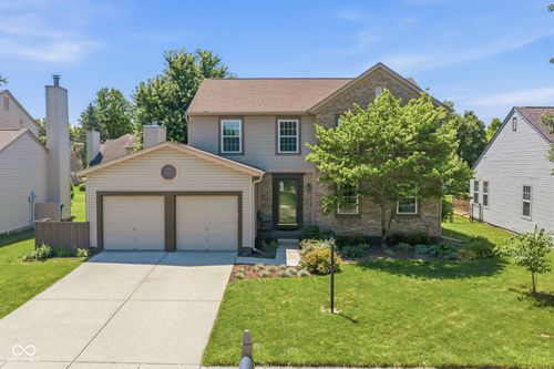 8897 Tanner Dr, Fishers, IN, 46038-3011 | Card Image