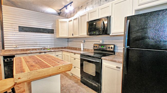 5548 Us Highway 82 E, Condo with 1 bedrooms, 1 bathrooms and null parking in Saint Jo TX | Image 10