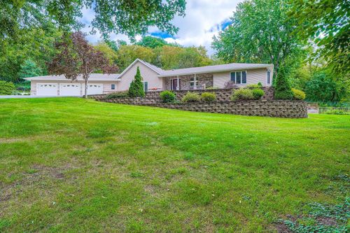 28800 Gaylord Ave, Cannon Falls, MN, 55009-9221 | Card Image