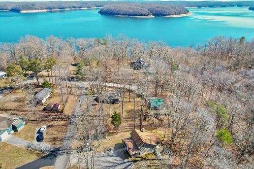 370 Wesley Cir, Jamestown, KY, 42629-8002 | Card Image